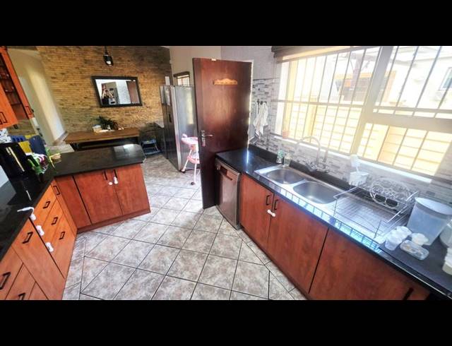 3 BEDROOM HOUSE FOR SALE IN ANNLIN